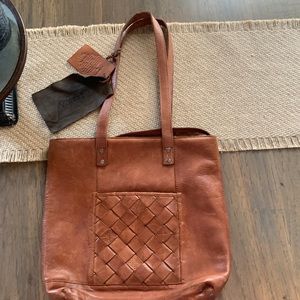 Ladies leather bag